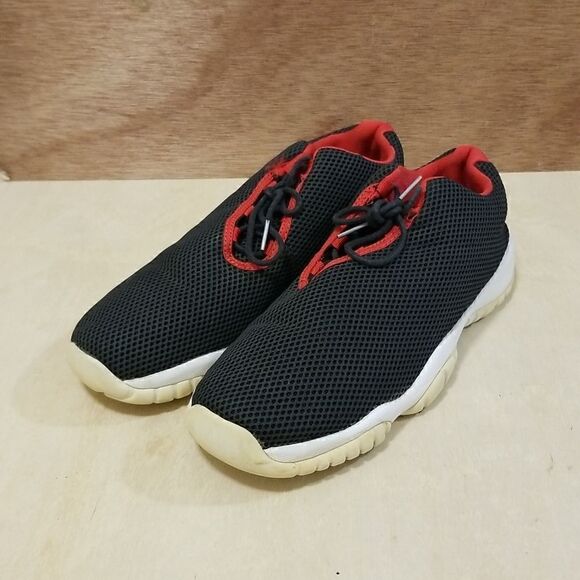 Nike Air Jordan Future Low BG Women's size 8.5 - Picture 2 of 8